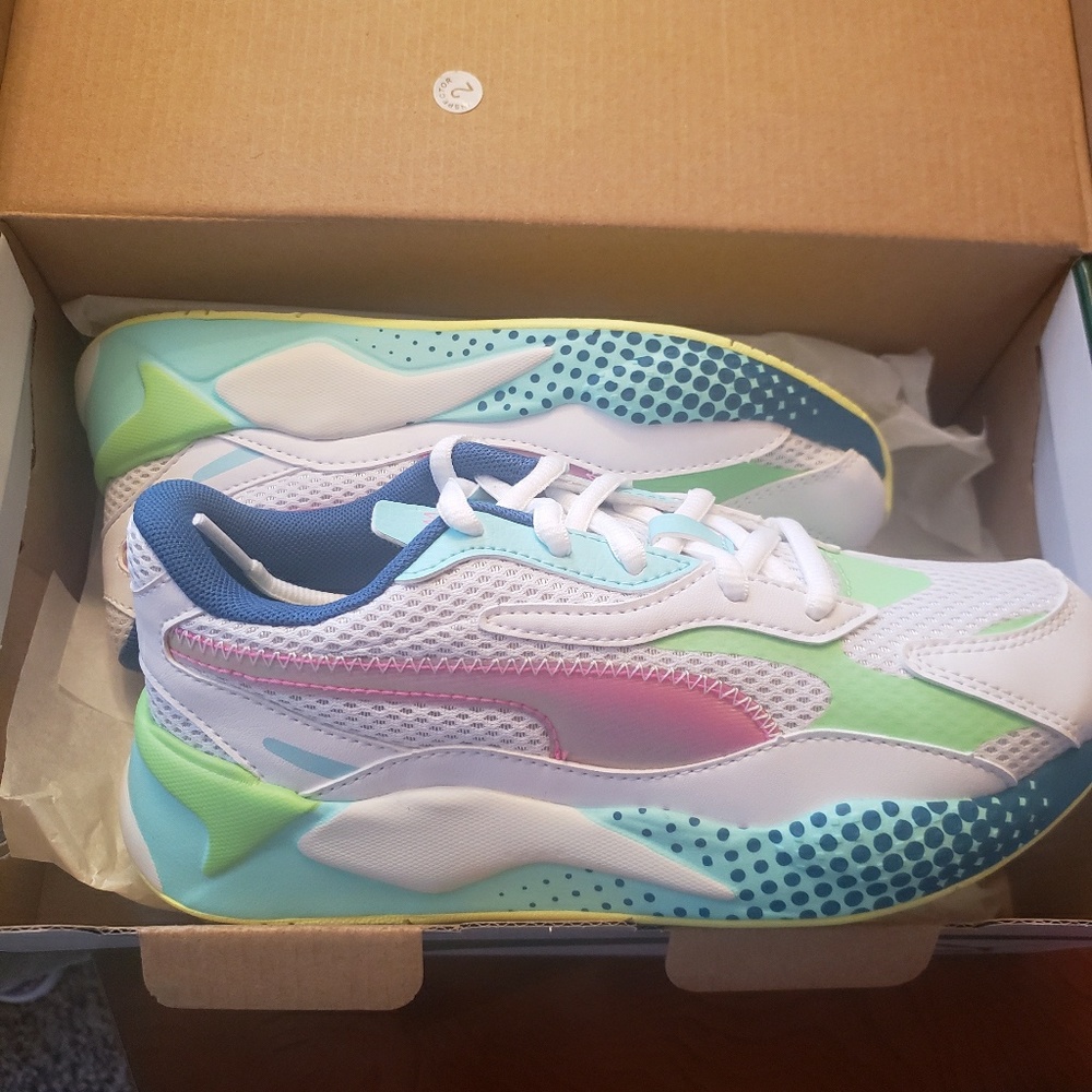Puma Sneakers for Girls - Picture 2 of 6
